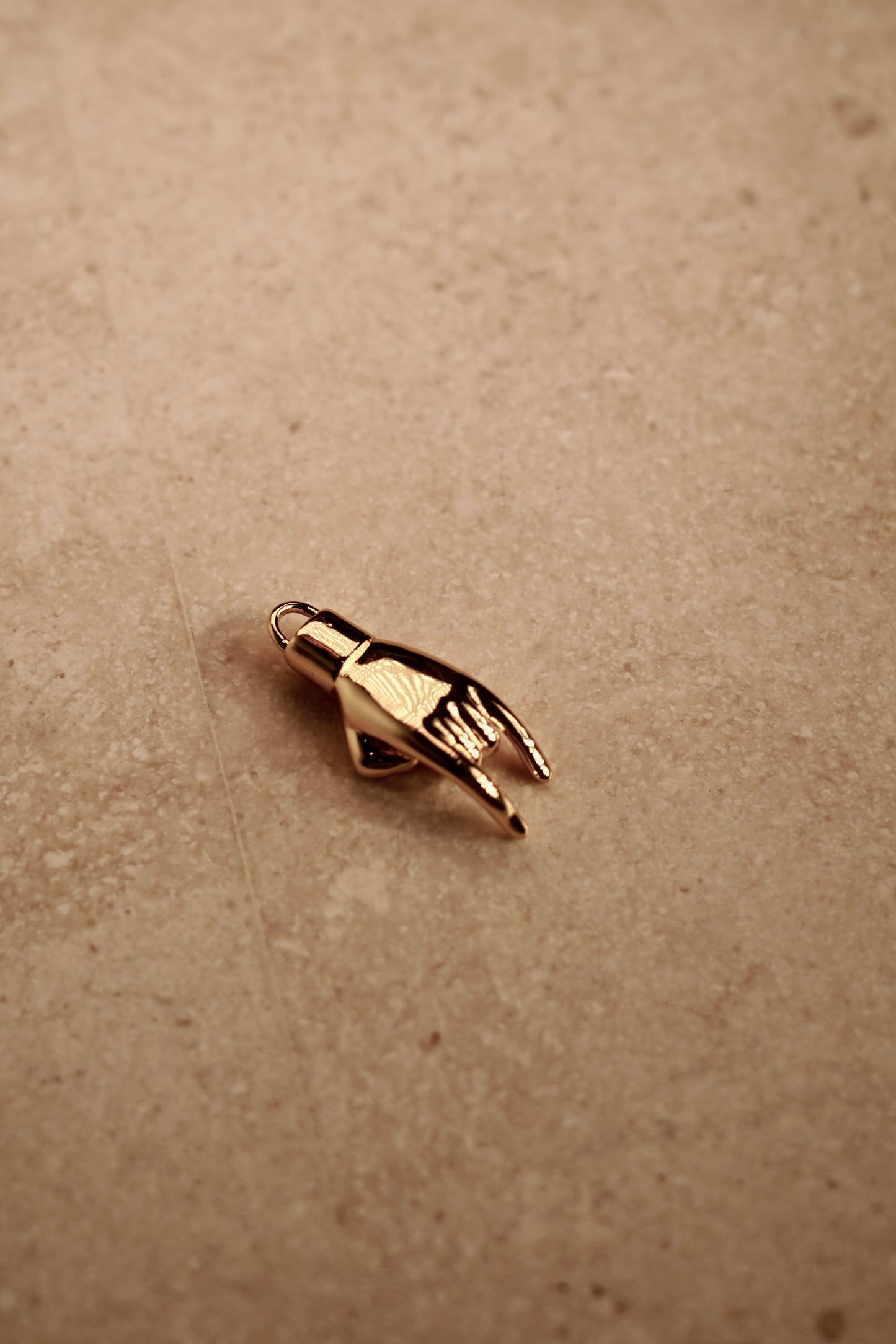 Chilli Hand Pendant