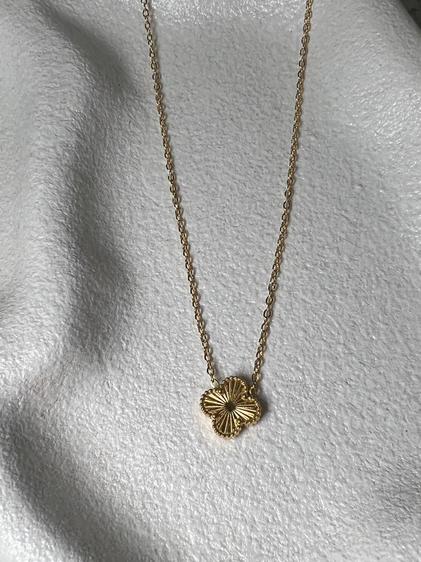 Veloura I Gold