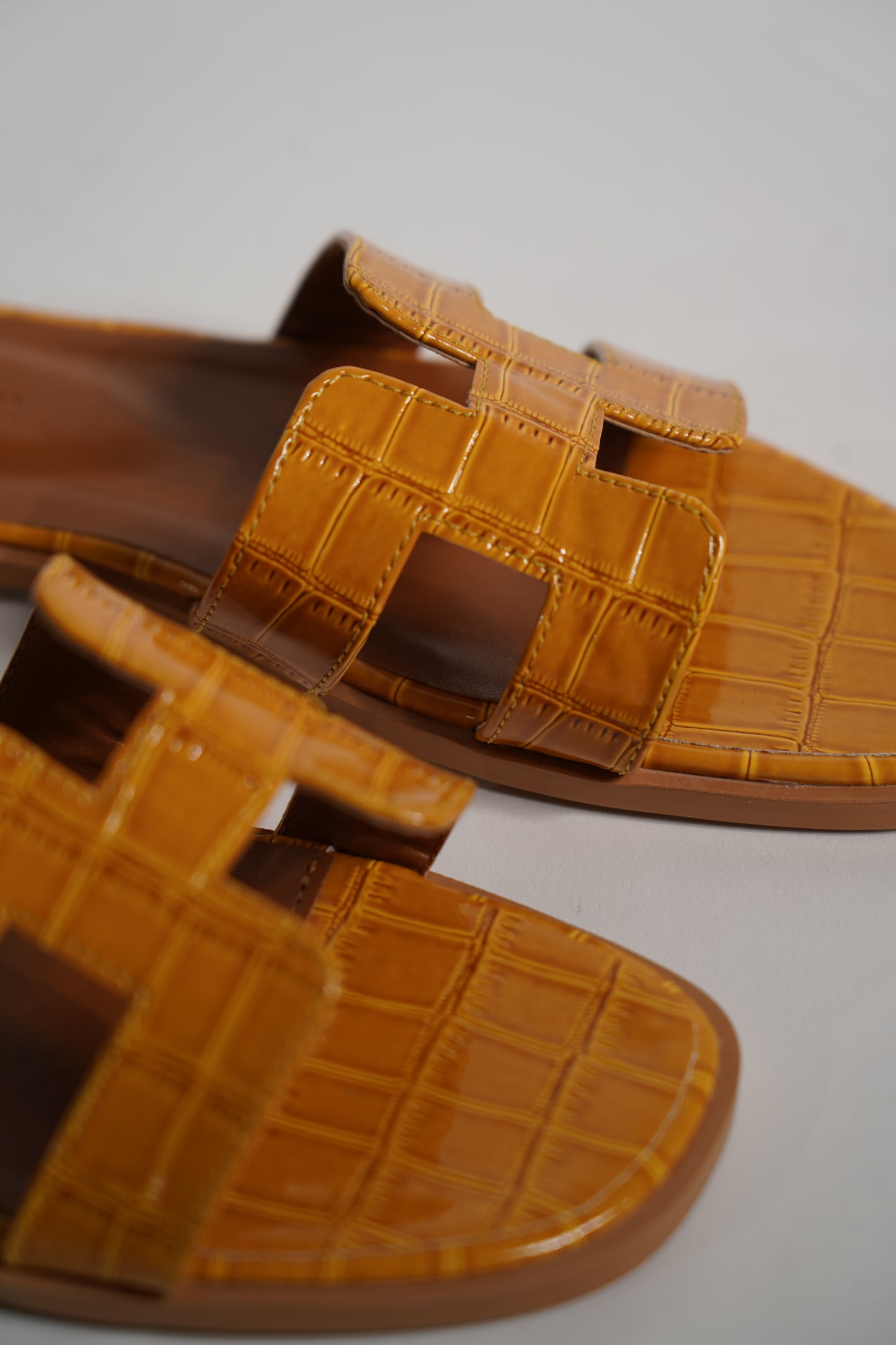 Aria I Burnt Orange