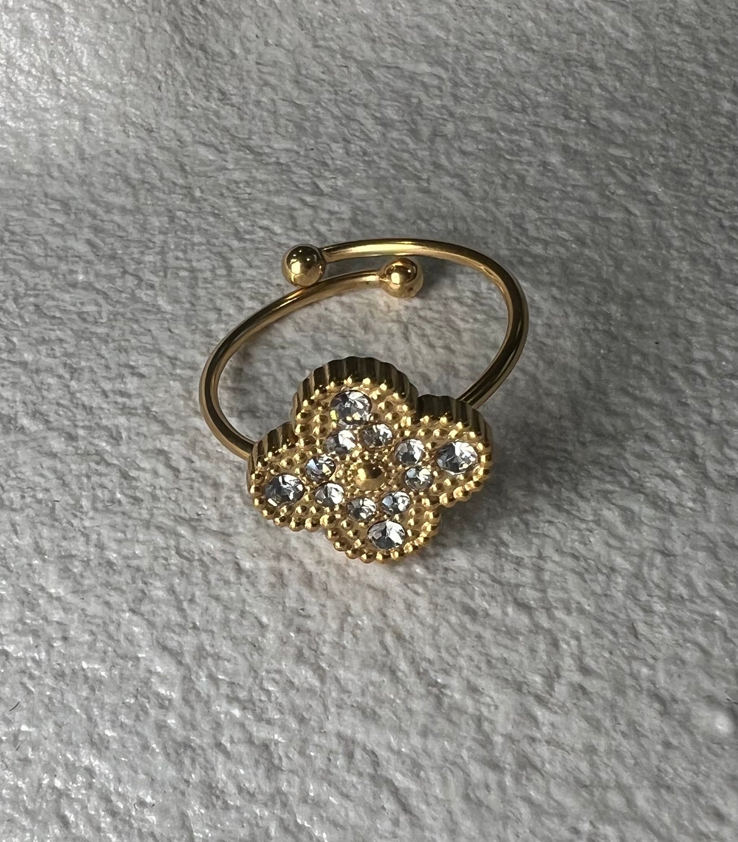 Clover Ring I Silver & Crystal
